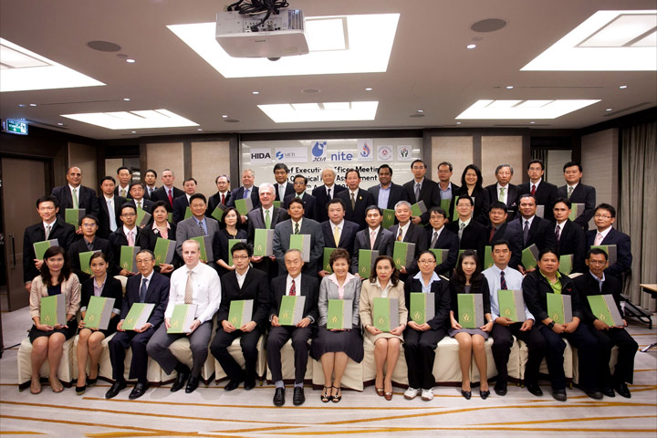 The Responsible Care Management Committee of Thailand (RCMCT) has organized the meeting and the signing ceremony on Chemical Risk Assessment among the corporate members